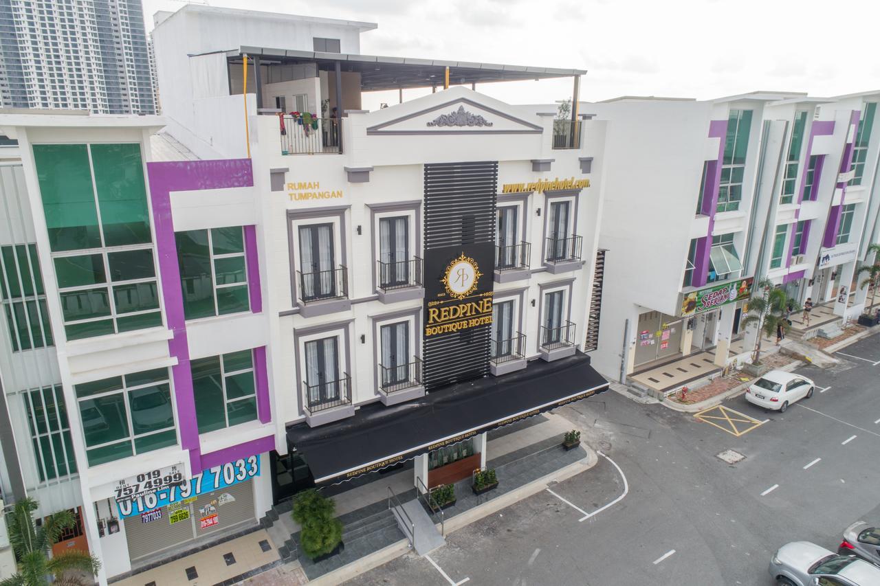Redpine Boutique Hotel Skudai Exterior photo